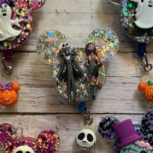 Beautiful retractable badge reel